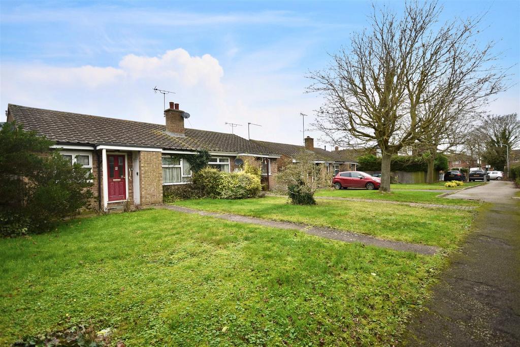 Spinney Bungalows, Church Road, Slapton, LU7 9BY 2 bed semidetached