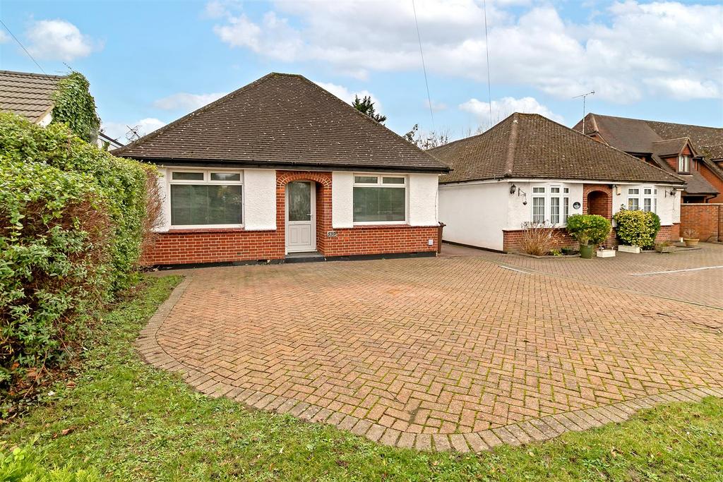 Watford Road, Chiswell Green, St. Albans 3 bed detached house for sale