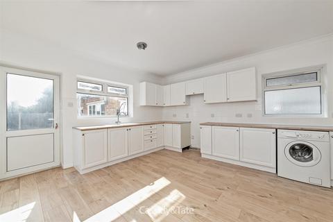 3 bedroom detached house for sale, Watford Road, Chiswell Green, St. Albans