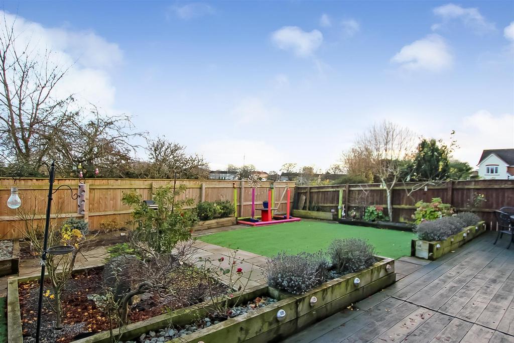 Largo Gardens, Darlington 4 bed detached house for sale £275,000