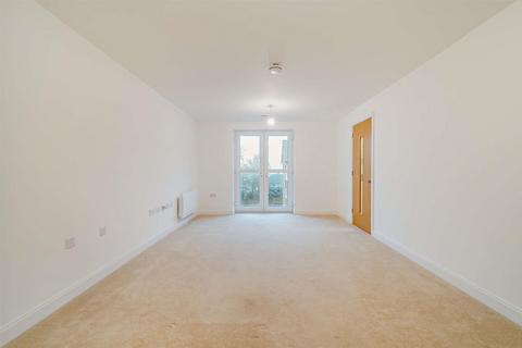 1 bedroom apartment for sale, Scalford Road, Melton Mowbray, Leicestershire. LE13 1FH