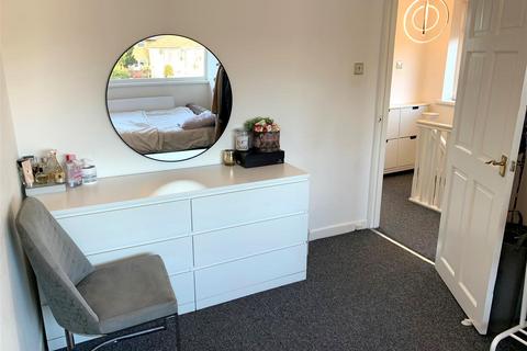 26 Bradfield Close, Stockport, SK5 6XP