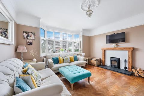 62 Avenue Road, Sutton, SM2 6JB