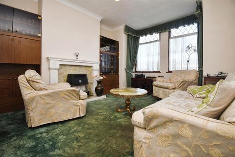379 Willerby Road, Hull, HU5 5HY