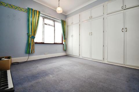 379 Willerby Road, Hull, HU5 5HY