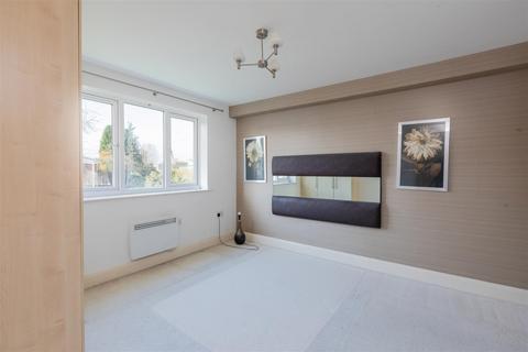 2 bedroom flat for sale, Oliver Court, Patricia Close, Cippenham