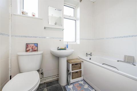 21 Egerton Road, Twickenham, TW2 7SL