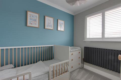 59 Buckingham Road, Tring, HP23 4HF