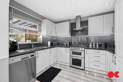 102 Cherry Tree Lane, Rainham, RM13 8TP
