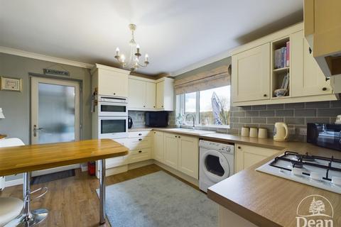 2 bedroom bungalow for sale, Victoria Street, Cinderford