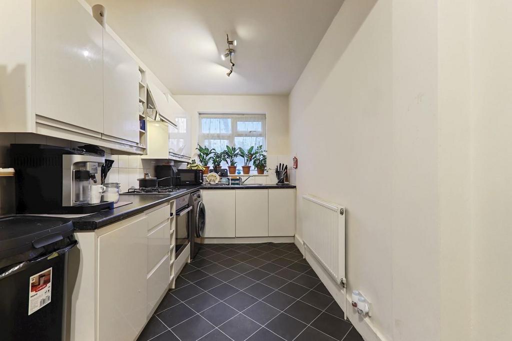 09-1c38 JHPropworld -65 South Eden Park Road - 30 (