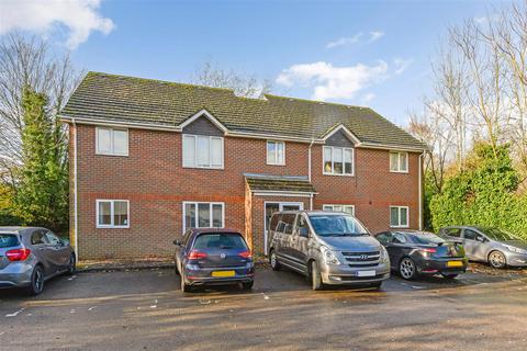 1 bedroom flat for sale, Kings Road, Petersfield, Hampshire