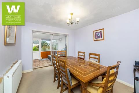 4 bedroom semi-detached house for sale - Northease Drive, Hove