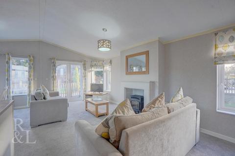 undefined, Spring Cottage Road, Overseal