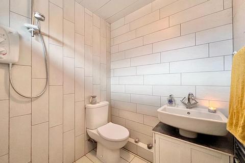 28 Brookhill Road, Darton, Barnsley, S75 5EN