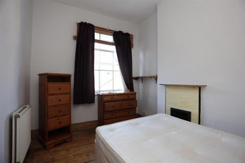 3 bedroom house to rent, Viaduct Road, Brighton
