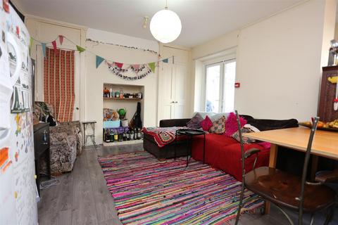 5 bedroom house to rent, Hartington Road, Brighton