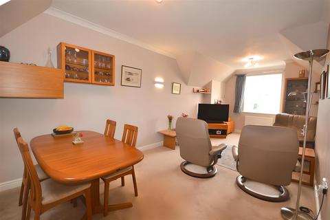 3 bedroom apartment for sale, Somerleigh Road, Dorchester