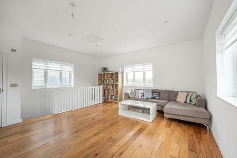 105 Morphou Road, London, NW7 1BG