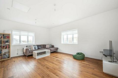 105 Morphou Road, London, NW7 1BG