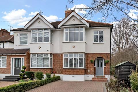 3 bedroom house for sale, Devonshire Crescent, Mill Hill