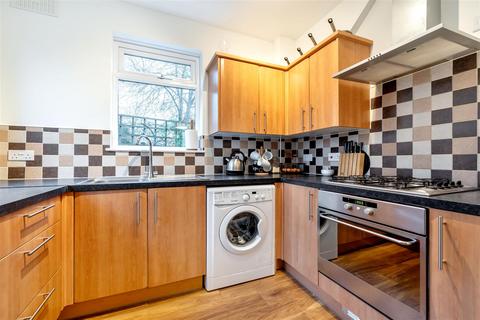 3 bedroom house for sale, Devonshire Crescent, Mill Hill