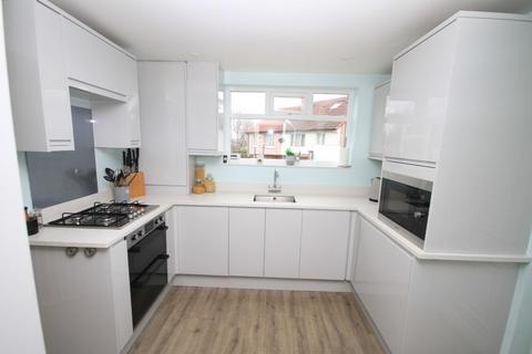 90 Stonegate Road, Bradford, BD10 8BU
