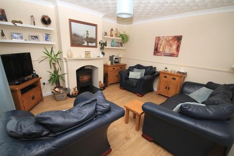 90 Stonegate Road, Bradford, BD10 8BU