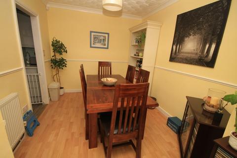 90 Stonegate Road, Bradford, BD10 8BU