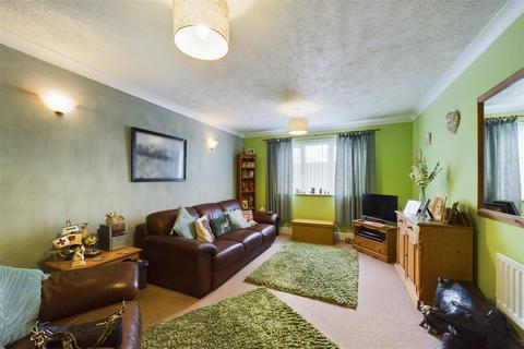 36 Reservoir Close, Thornton Heath, CR7 8FA