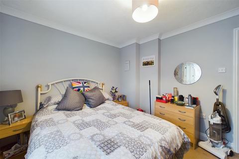 36 Reservoir Close, Thornton Heath, CR7 8FA