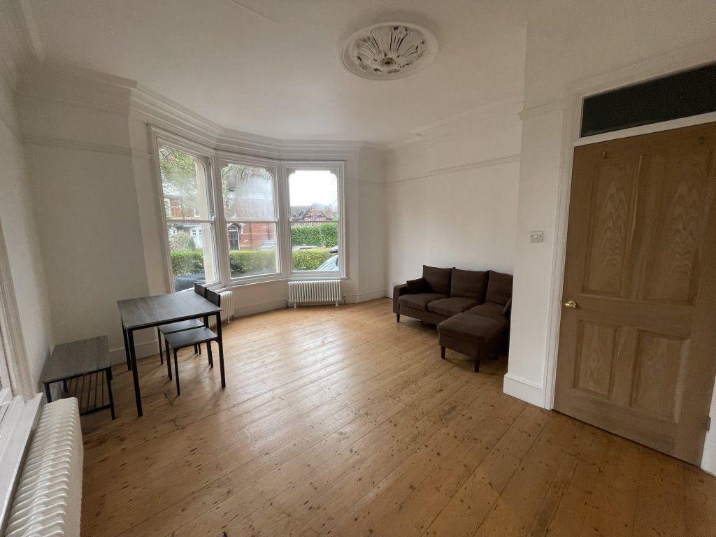 Stoneygate Road, Stoneygate, Leicester 1 bed flat to rent £825 pcm (£190 pw)
