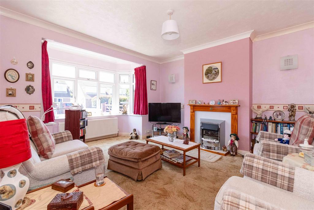 Rectory Road, Worthing 2 bed detached bungalow for sale £400,000