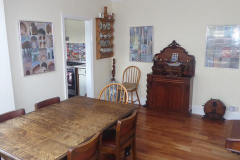 7 Beechcroft Road, Bushey, WD23 2JU