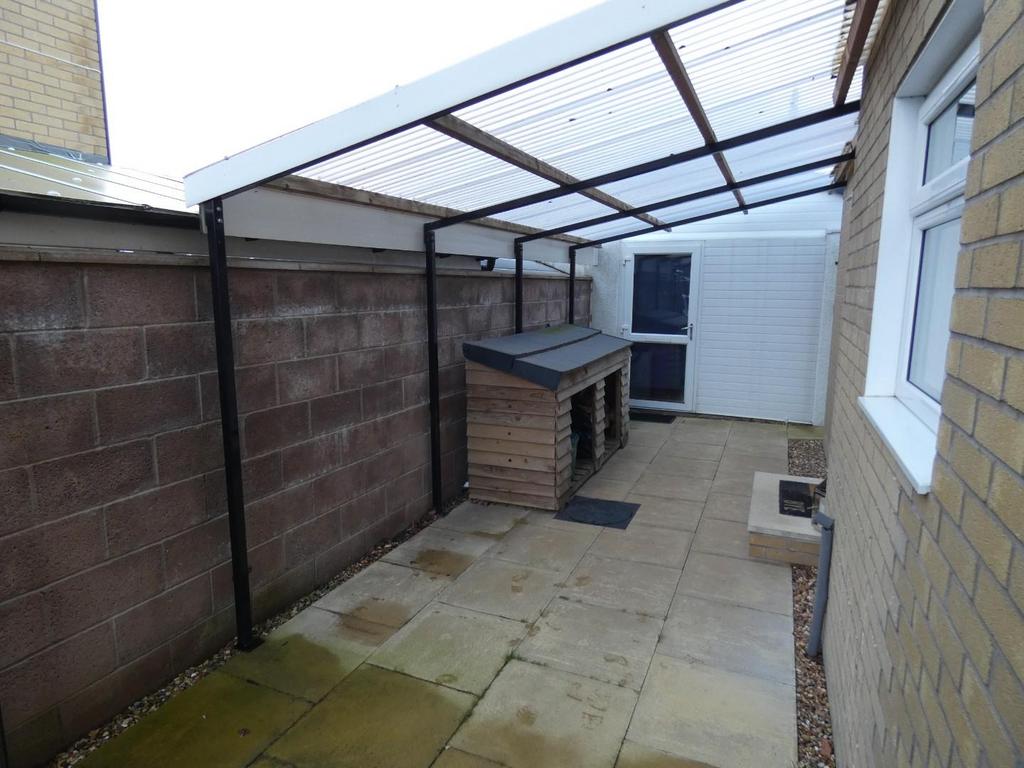 Driveway/Carport