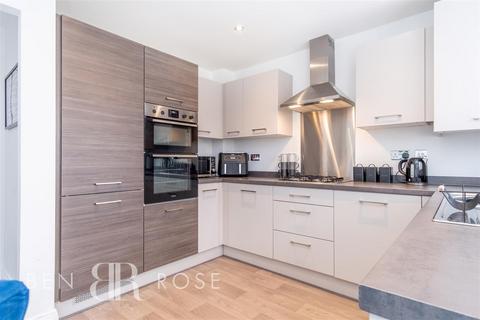 20 Foden Close, Farington, Leyland, PR25 3EF
