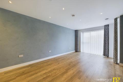 1 bedroom flat for sale, Byron Court, Harrow, London