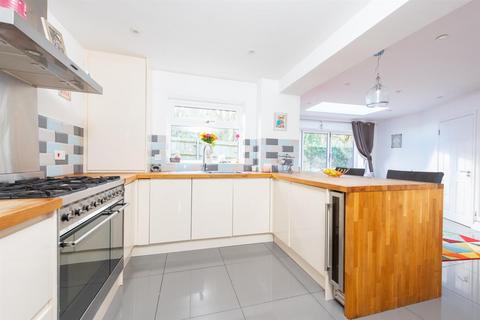7 Exeter Close, Basingstoke, RG22 4PJ