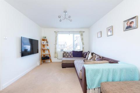 7 Exeter Close, Basingstoke, RG22 4PJ