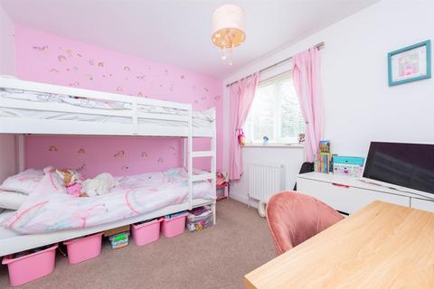 7 Exeter Close, Basingstoke, RG22 4PJ