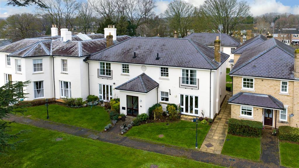 Highfield House, Queensway, Hemel Hempstead 2 bed apartment for sale
