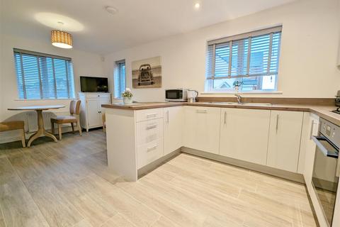 28 Addison Way, Lytham St Annes, FY8 2FL