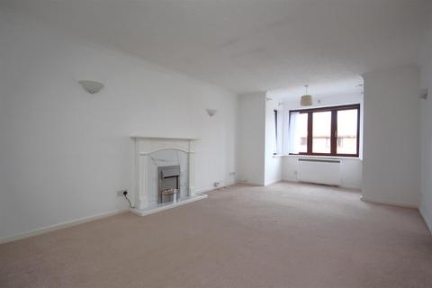 2 bedroom flat for sale, The Boundary, Seaford