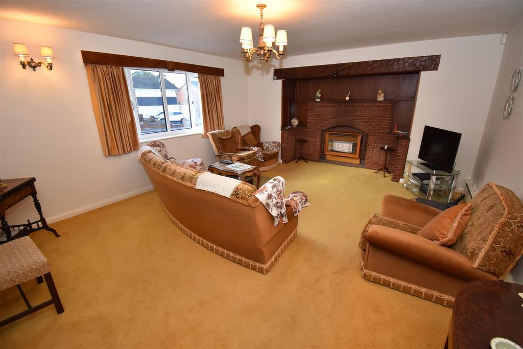 Chester Road, Castle Bromwich, Birmingham 4 bed detached house for sale