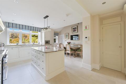 6 bedroom detached house for sale, Burdon Lane, Cheam