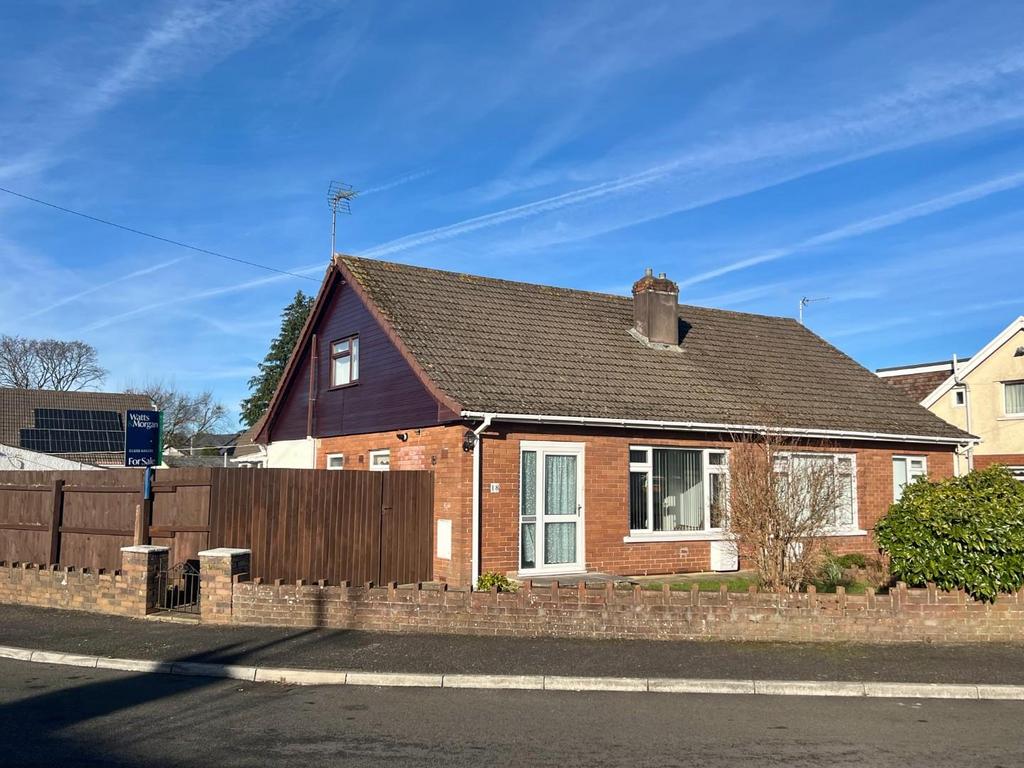 Heol Croesty, Pencoed, Bridgend... 2 bed semidetached bungalow for