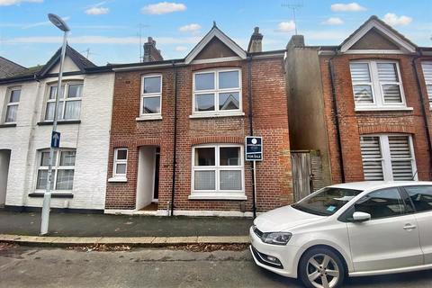 51 Cobden Road, Worthing, BN11 4BD
