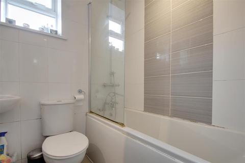 51 Cobden Road, Worthing, BN11 4BD