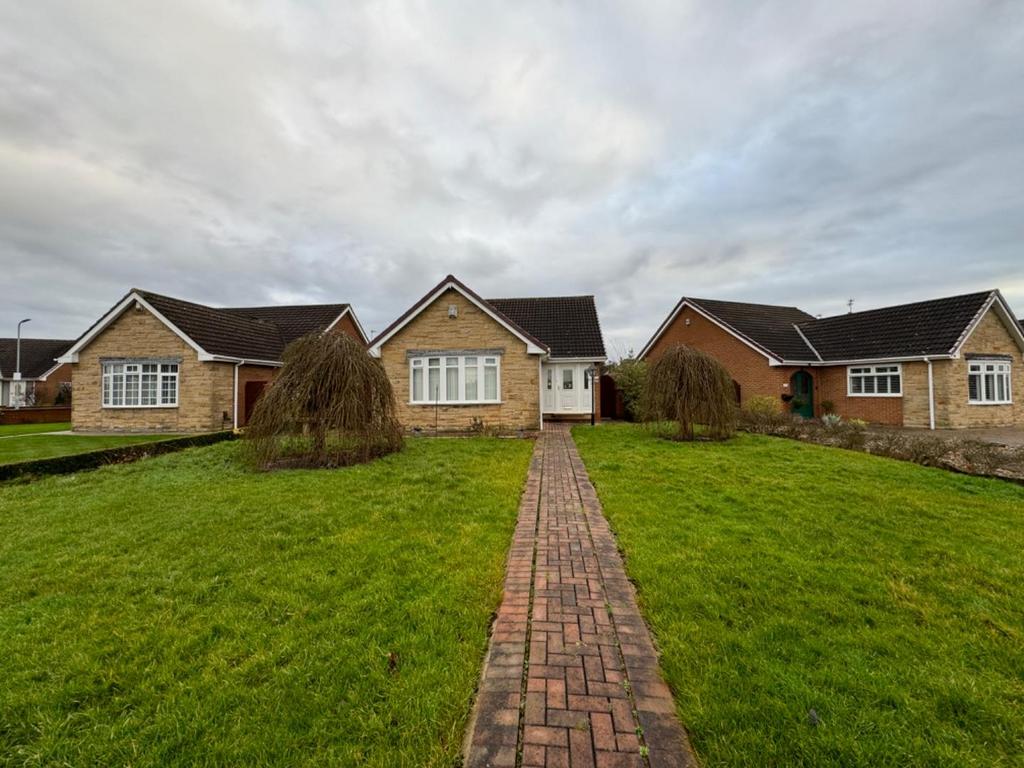 Elm Tree Avenue, StocktonOnTees 3 bed detached bungalow for sale £