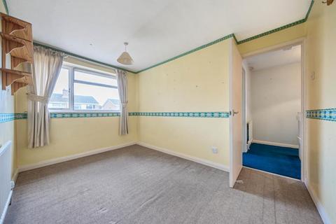 76 Colwell Drive, Witney, OX28 5NQ